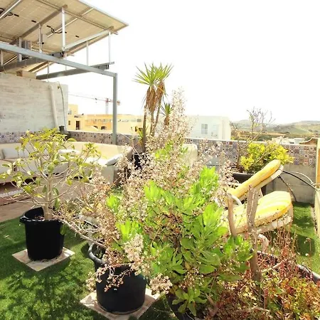 فيلة 3 Bedroom Farmhouse Xagħra