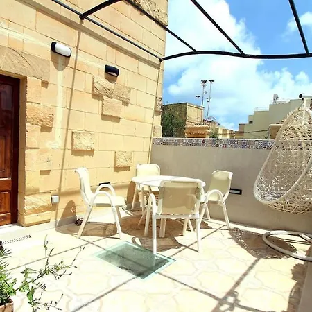 3 Bedroom Farmhouse *