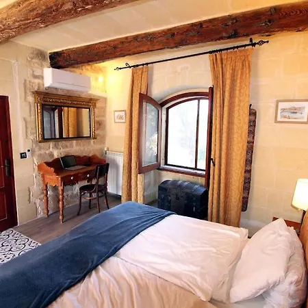 فيلة 3 Bedroom Farmhouse