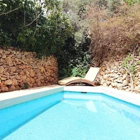 3 Bedroom Farmhouse *