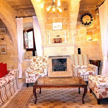 3 Bedroom Farmhouse וילה Xagħra