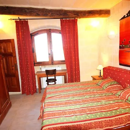 3 Bedroom Farmhouse *