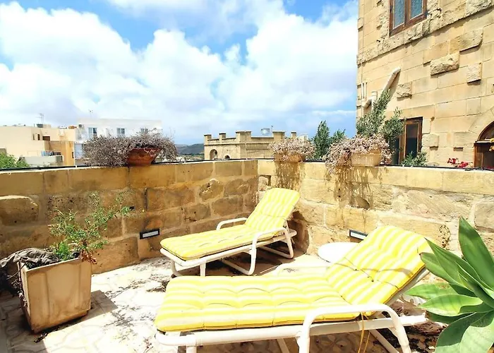 3 Bedroom Farmhouse Villa Xagħra