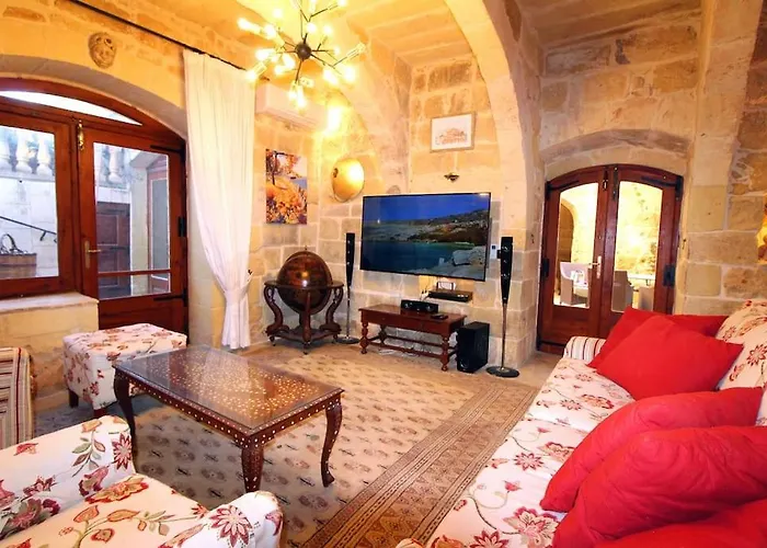3 Bedroom Farmhouse Xagħra