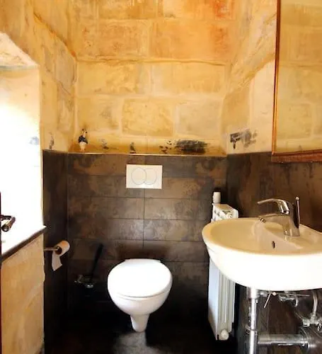 3 Bedroom Farmhouse Xagħra
